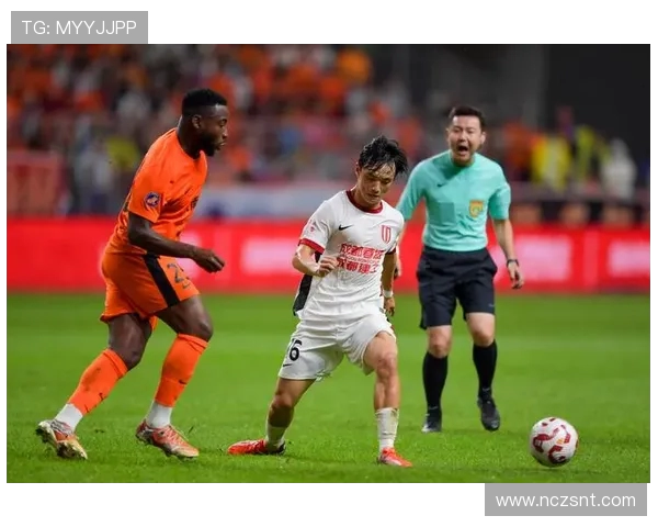 成都与武汉足球队的耐力较量赛后复盘分析与启示