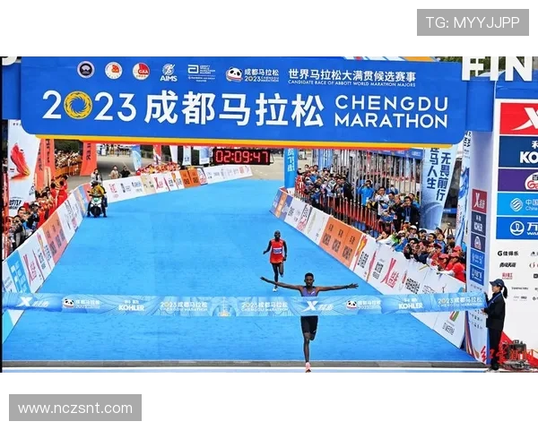 成都攀岩队在马拉松大满贯中的默契配合与精彩表现分析