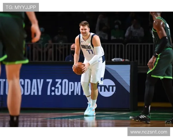 约什吉迪领衔年轻才俊展现篮球新风潮与未来无限可能 约什吉迪领衔年轻才俊展现篮球新风潮与未来无限可能