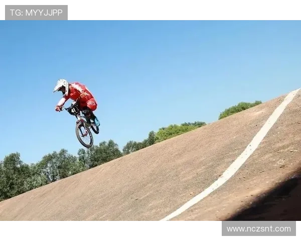北京极限运动队技术争议引发热议运动爱好者的不同声音与观点碰撞 北京极限运动队技术争议引发热议运动爱好者的不同声音与观点碰撞